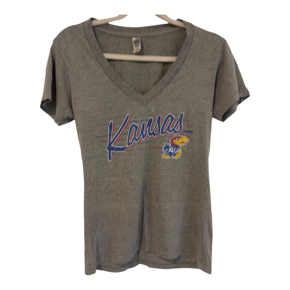 New Agenda Kansas Jayhawks V-Neck Graphic T-Shirt Heather Grey Womens Medium